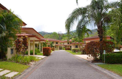 Tarcoles House | Reserve this beautiful Costa Rican villa and experience the best of Costa Rica