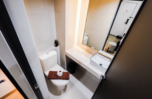 Sanambin Hotel | RESET at DMK