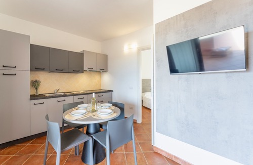 Paduledda Apartment | Residence with pool in Isola Rossa