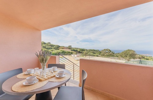 Paduledda Apartment | Residence with pool in Isola Rossa