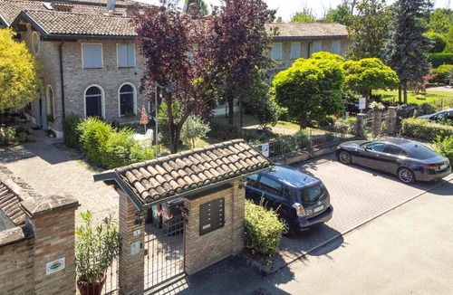 Crocetta-San Lazzaro-Modena Est Apartment | Residence Antico Borgo