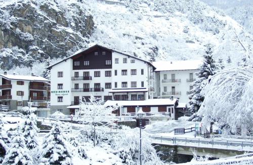 Antey-Saint-Andre Apartment | Residence Beau Sejour