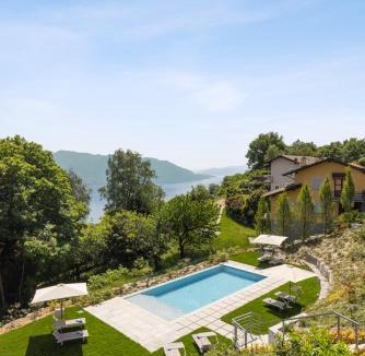 Trarego Viggiona Apartment | Residence Conca Verde 1 with pool