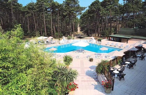 Maubuisson Apartment | Residence Domaine Les Cavales - Studio 3 people with covered balcony