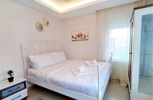 Sarsu Mahallesi Apartment | Residence Flat with Shared Pool in Konyaalti