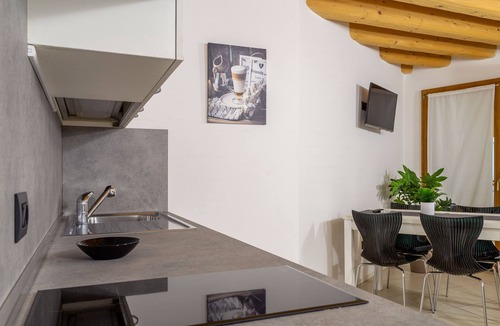 Barriera Vecchia-San Giacomo Apartment | Residence Garibaldi