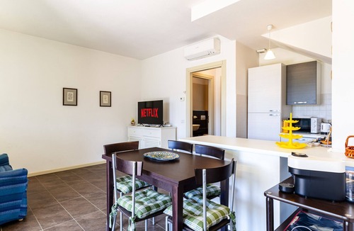 Quercianella Apartment | Residence Il Giardino - Sunny Apartment W/Parking!