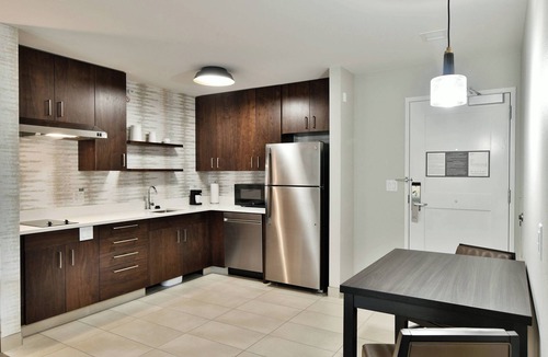 Seymour Hotel | Residence Inn by Marriott Eau Claire