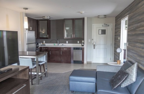 Fairlawn Hotel | Residence Inn by Marriott Akron Fairlawn