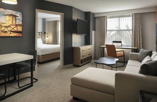 Irvine Business Complex Hotel | Residence Inn by Marriott Irvine John Wayne Airport