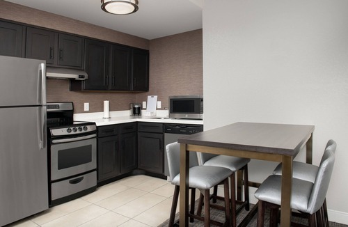 Phoenix Hotel | Residence Inn by Marriott Phoenix Airport