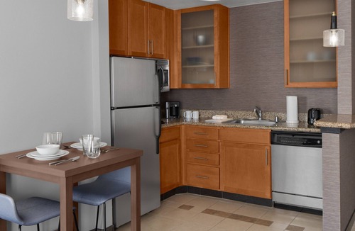 Downtown Burbank Hotel | Residence Inn by Marriott Los Angeles Burbank Downtown