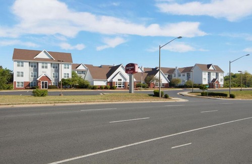 Lakeview Hotel | Residence Inn by Marriott Manassas Battlefield Park