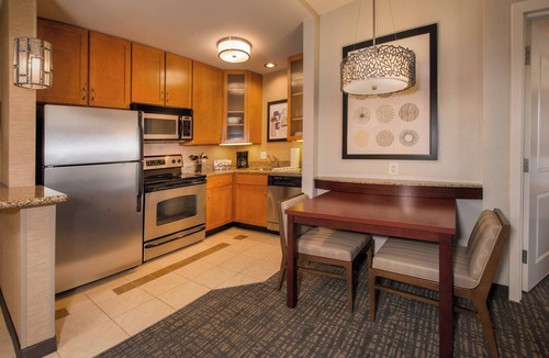 Sterling Hotel | Residence Inn by Marriott Dulles Airport At Dulles 28 Centre