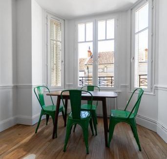 Quartier de France Apartment | Residence Le Languedoc - Appartements design - Proche des parcs
