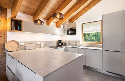 Meribel Ski Chalet | Residence Palou - Chalets for 12 People