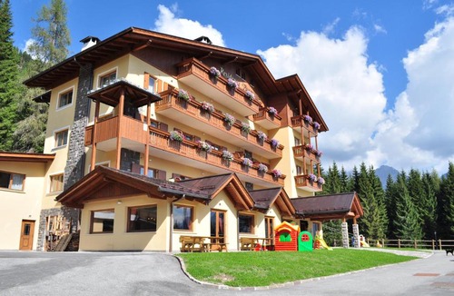 Falcade Apartment | Residence Panorama