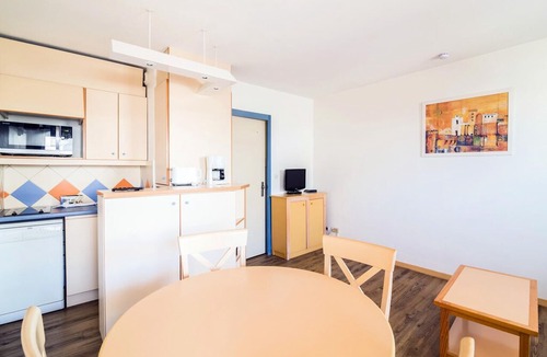 Saint-Raphael Apartment | Residence Promenade des Bains - Maeva Individual - Studio 4 People Confort