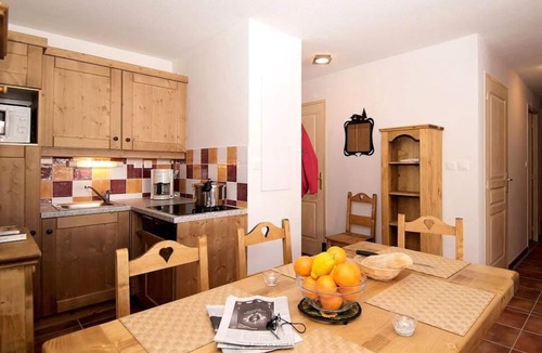 Orcieres-Merlette Apartment | Residence Rochebrune Vallon**** - Labellemontagne - 2 Rooms 4 People