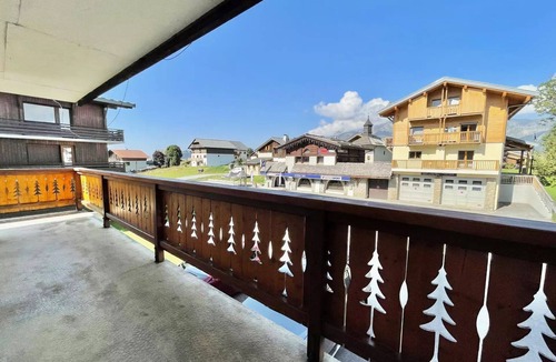 Crest-Voland Apartment | Residence Saveurs D'antan - Charming apartment in the heart of the village and foot of the slopes