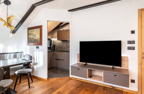 Kastelruth Apartment | 'Residence Skutial Apartment Santner' with Mountain View, Balconies & Wi-Fi