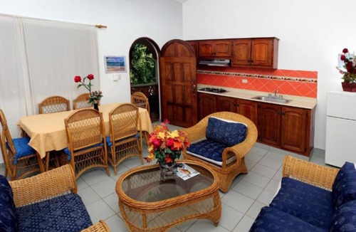 Playa Chiquita Apartment | Residencial Estephany - One-Bedroom Apartment 9
