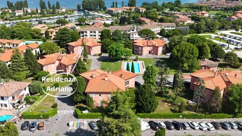 Colombare Apartment | Residenza Adriana - Relax, Piscina e 2 Camere a Sirmione