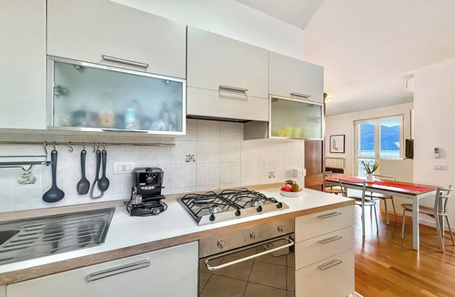 Menaggio Apartment | Residenza Menaggio - Mimosa, Menaggio, Italy