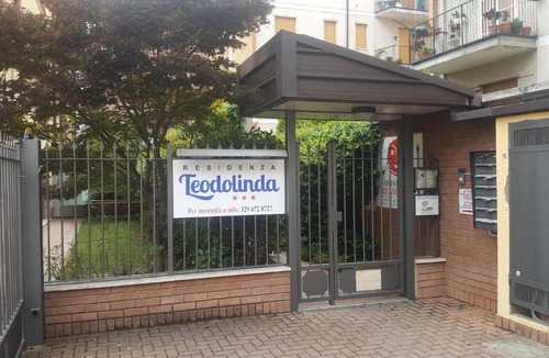 Monza Apartment | Residenza Teodolinda