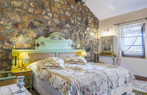 Vladeni Hotel | Resort Ambient