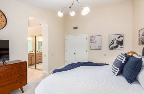 Tempe House | Resort BackYard, Sparkling Heated Pool Home & Firepit, Dog Friendly.