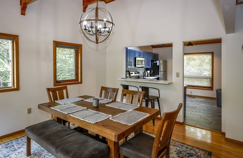Lake Lure House | RESORT NEIGHBORHOOD - Walk to Pool, Tennis, Golf, Trails, Lake, & Restaurants