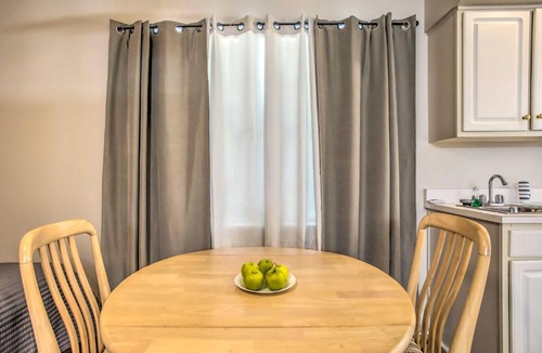 Calabash Apartment | Resort Studio in Calabash Golf, Dine and Swim!