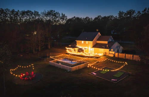 Tunkhannock Township House | Resort-Style Pool Hot Tub Loft Game Room
