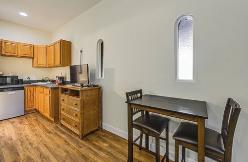 Naples Apartment | Resort-Style Studio 15 Mi to Everglades NP