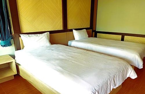 Ban Mut Dok Khao Hotel | Resort Thalang