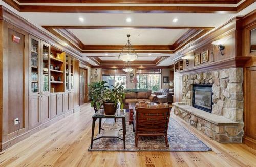 Salt Lake Mountain Resorts House | Resort Townhome with Deck Grill Fireplace WiFi Shared Pool & Hot Tub-Sauna
