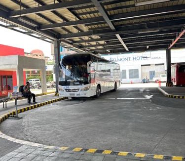 Pasay Apartment | Resorts World Eighty One Newport Boulevard Near Airport T2 and T3