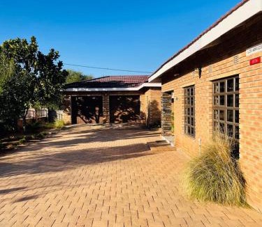 Molepolole Villa | Rest and Work at Los Abrigos Villa in Molepolole