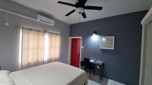 Ottleyʼs Apartment | Rest Easy at Cunningham Suites 3 & 4