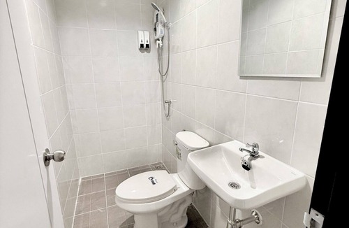Silom Hotel | Rest Inn Silom