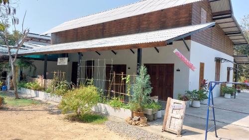 Mae Jo House | Restart47
