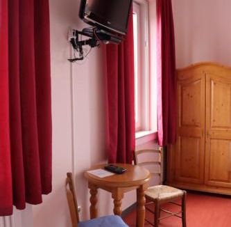 Schondorf am Ammersee House | Restauration Schondorfer