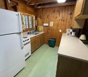 Standish House | RESTAWHILE LIMIT 6