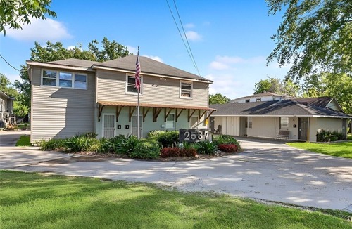 Jefferson Apartment | Restful Retreat: 2 BD by Ochsner