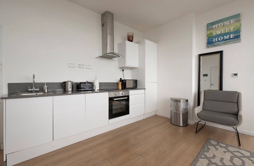 Smethwick Apartment | Restful stay with gym access in West Midlands