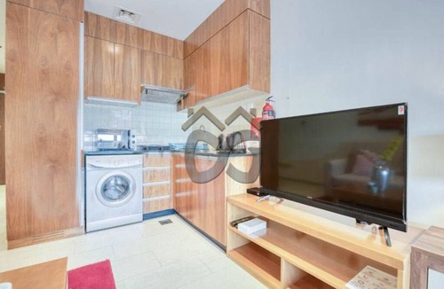 Dubai Sports City Apartment | Restful Studio Apartment is Dubai Sports City