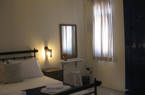 Gavrio Apartment | RESTIA Beachfront