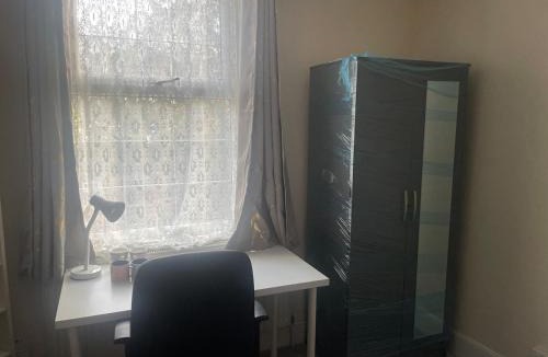 Birmingham House | Resting and staying