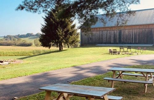 Somerset House | Restored colonial farmhouse near Seven Springs - Perfect for family gatherings